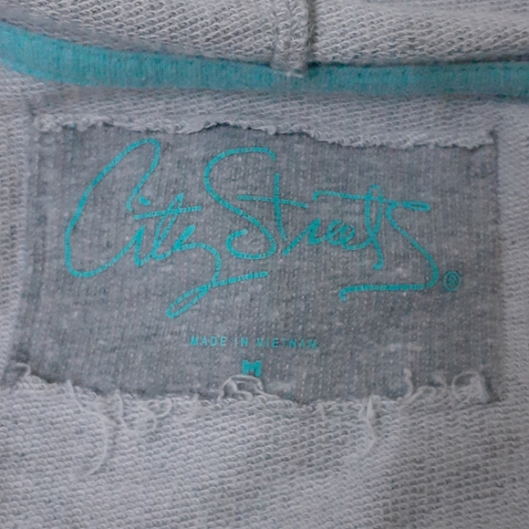 Sweater - Picture 3 of 3